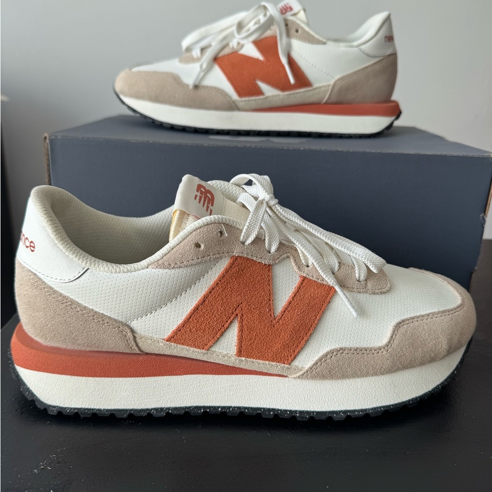 New Balance 237
